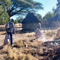 Ombili Dorfreinigungsaktion