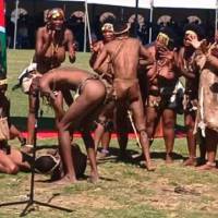 Internationaler Tag der indigenen Völker mit den San von Ombili